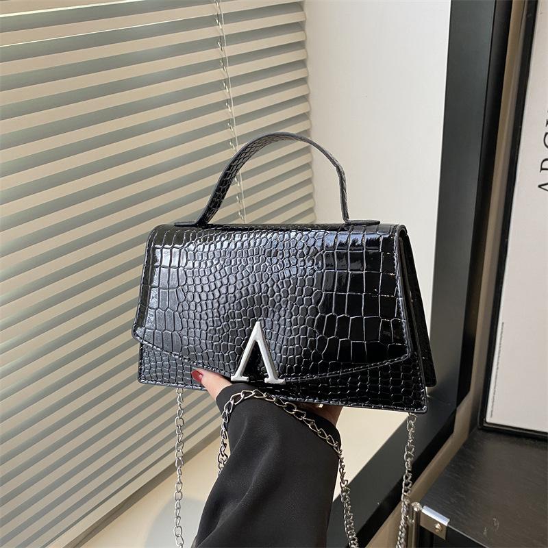 Fashion Trend Solid Color Light Luxury Women's Bag New Simple and Beautiful Fashion Temperament Handbag Shoulder Messenger Bag