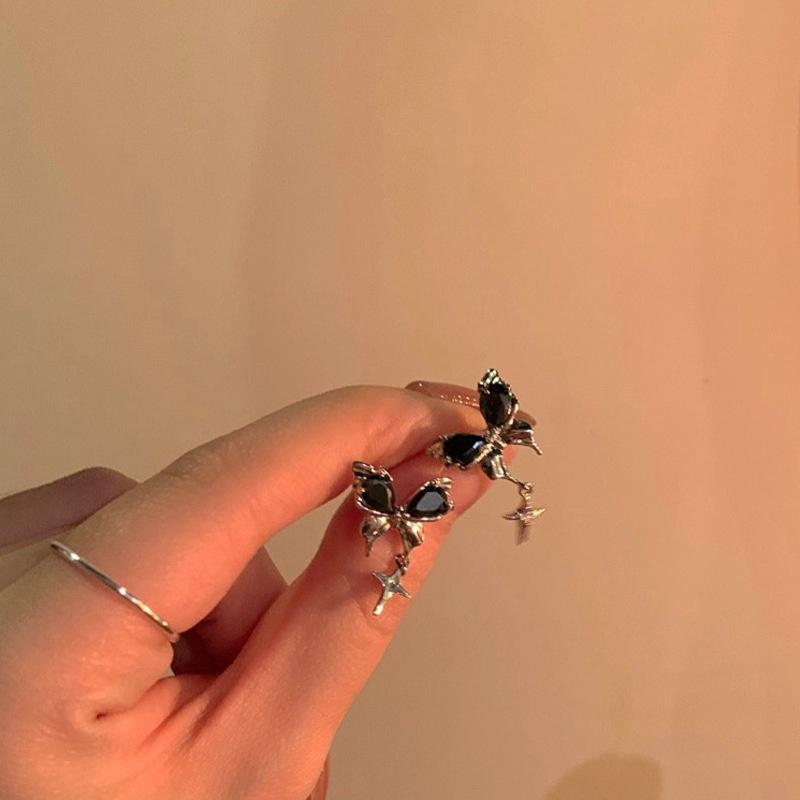 

Милые крутые винтажные черные серьги с кисточками в форме бабочки, легкий роскошный нишевый дизайн, элитный женский вариант