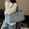 Einfache und vielseitige leichte Umhängetasche im japanischen Stil, lässige Sporttasche, geräumige Tragetasche, modische Crossbody-Reisetasche