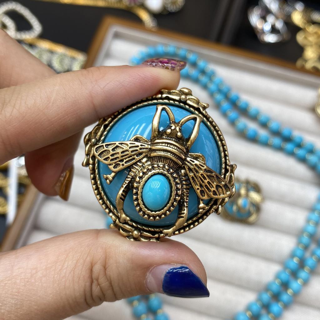 Medieval Retro Turquoise Bee Stud Earrings, Brooch, Court Style Light Luxury Design Double-Layer Necklace
