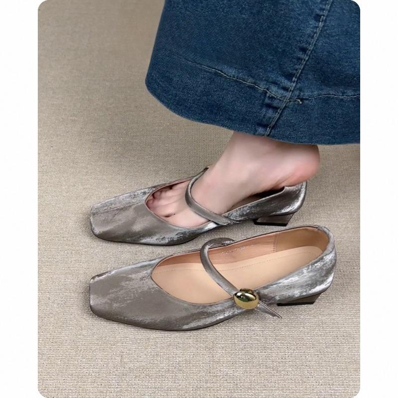 

Single-heeled Ballet Shoes for Women Retro One-shoulder Buckle Shoes 34 шампанського