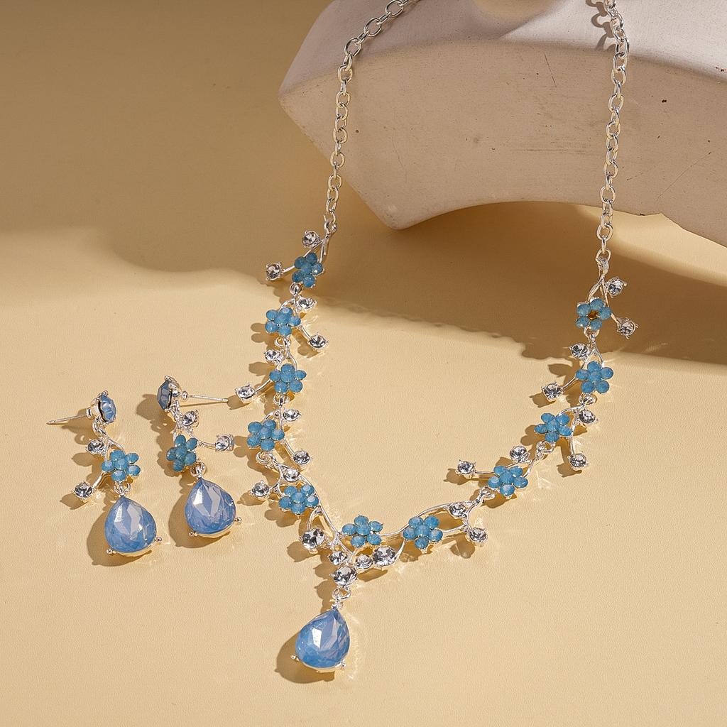 Diamond Flower Water Drop Pendant Collarbone Chain Vacation Style Fashion Necklace