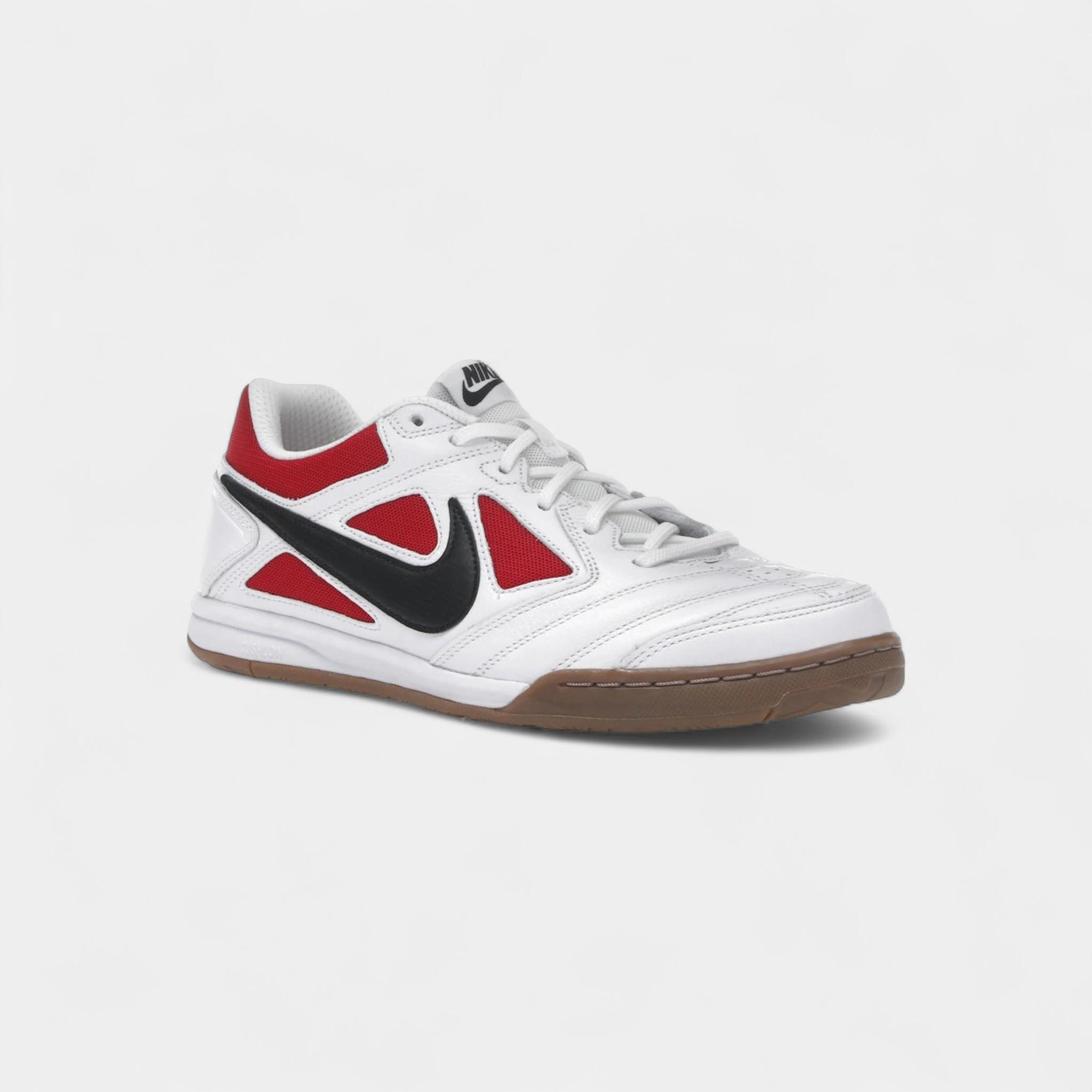 Nike Gato Balts Sporta Sarkanbrūns Gumijas