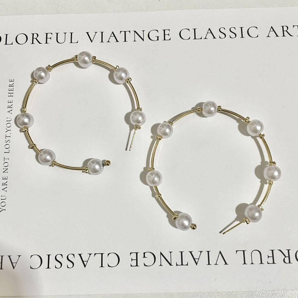 Exaggerated European and American Retro Pearl Hoop Earrings for Halloween