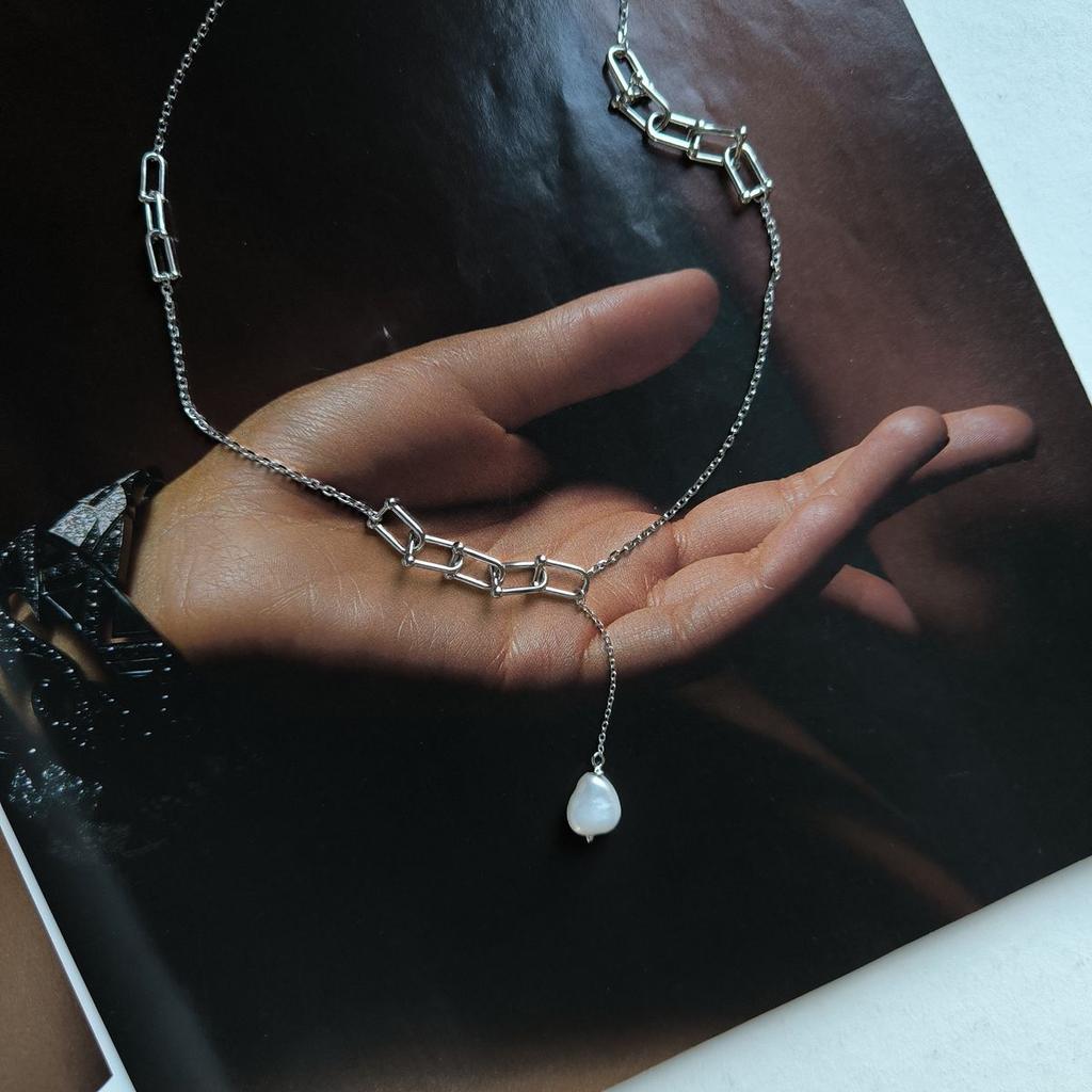 Серебряное колье с натуральным жемчугом барочным, вес изделия 9,93 гр (2185086)