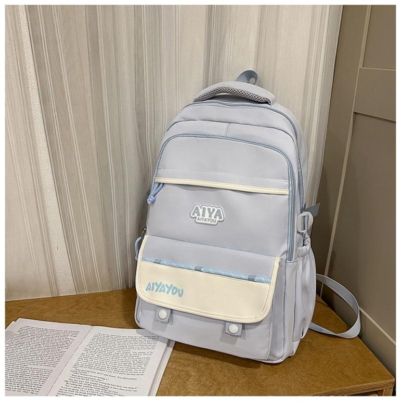 The new schoolbag is high-value, fresh and sweet backpack, light for junior high school students, and large-capacity backpack for spring outing.