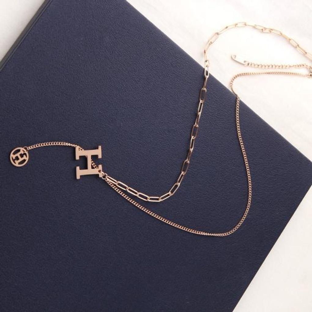 Atria Surgical Material Stylish H Long Necklace EWSSNSC0015PKF