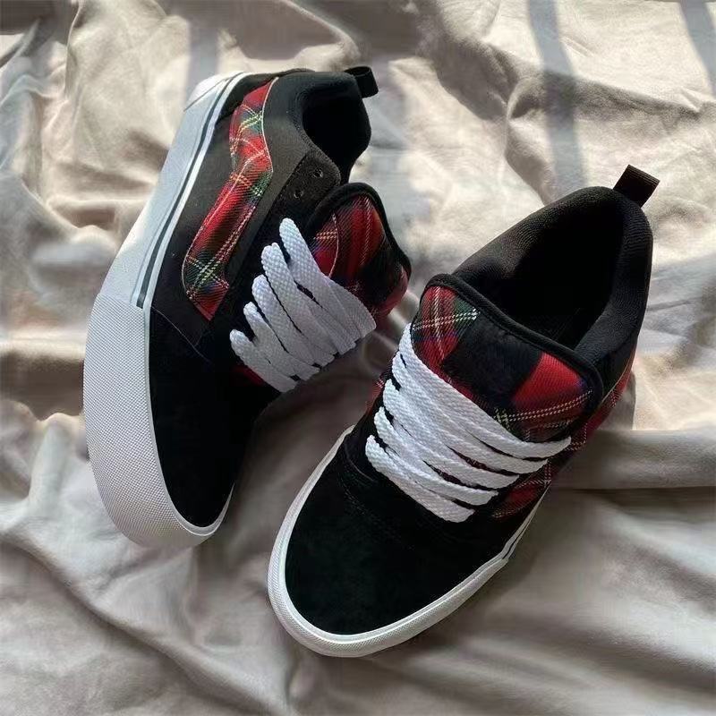 Darth Vader Academy buty na desce styl wiosna i lato nowe amerykański street cool casual retro pulchne buty chlebki