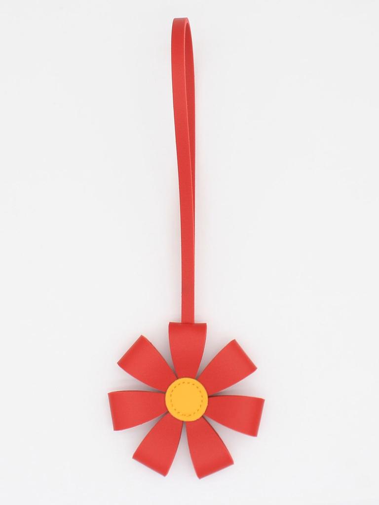 Charming 3D Multi-Petal Flower PU Leather Keychain Ornament