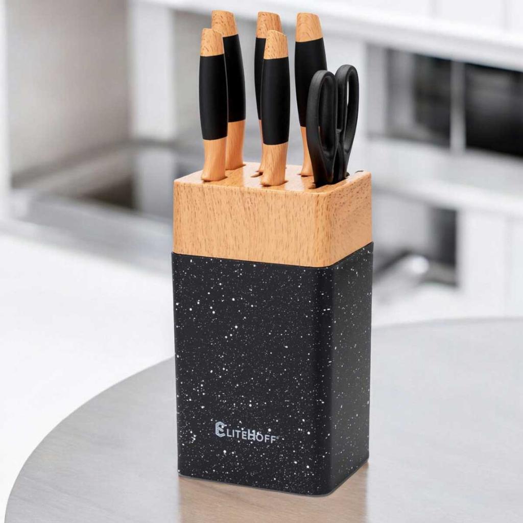 Kitchen Knife Set In A Stand With Sharpener E-6267