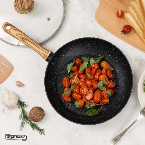MICHELANGELO 20cm Marble-Coated Frying Pan with Lid, Honeycomb Design, Water-Repellent, Induction and Gas Compatible, Single-Serve, Lightweight, Easy