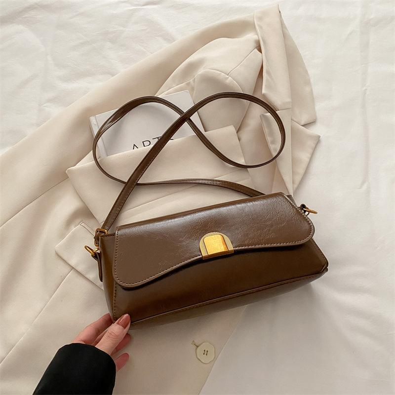 Underarm Bag Women 2025 New Trendy Popular Maillard Shoulder Bag Literary Texture Simple Commuter Small Square Bag