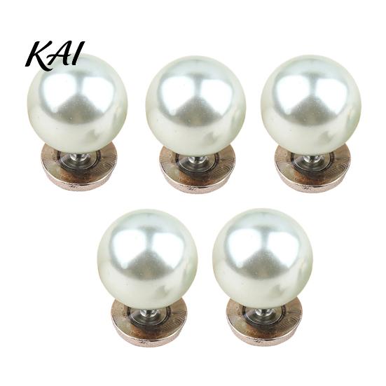 Decorative Pearl Embellishments 5Pcs Fake Buttons for Clothing, Removable Brooch Pins, No Clothes Fixing Clips Necklines Sew Safety Pins Shirt