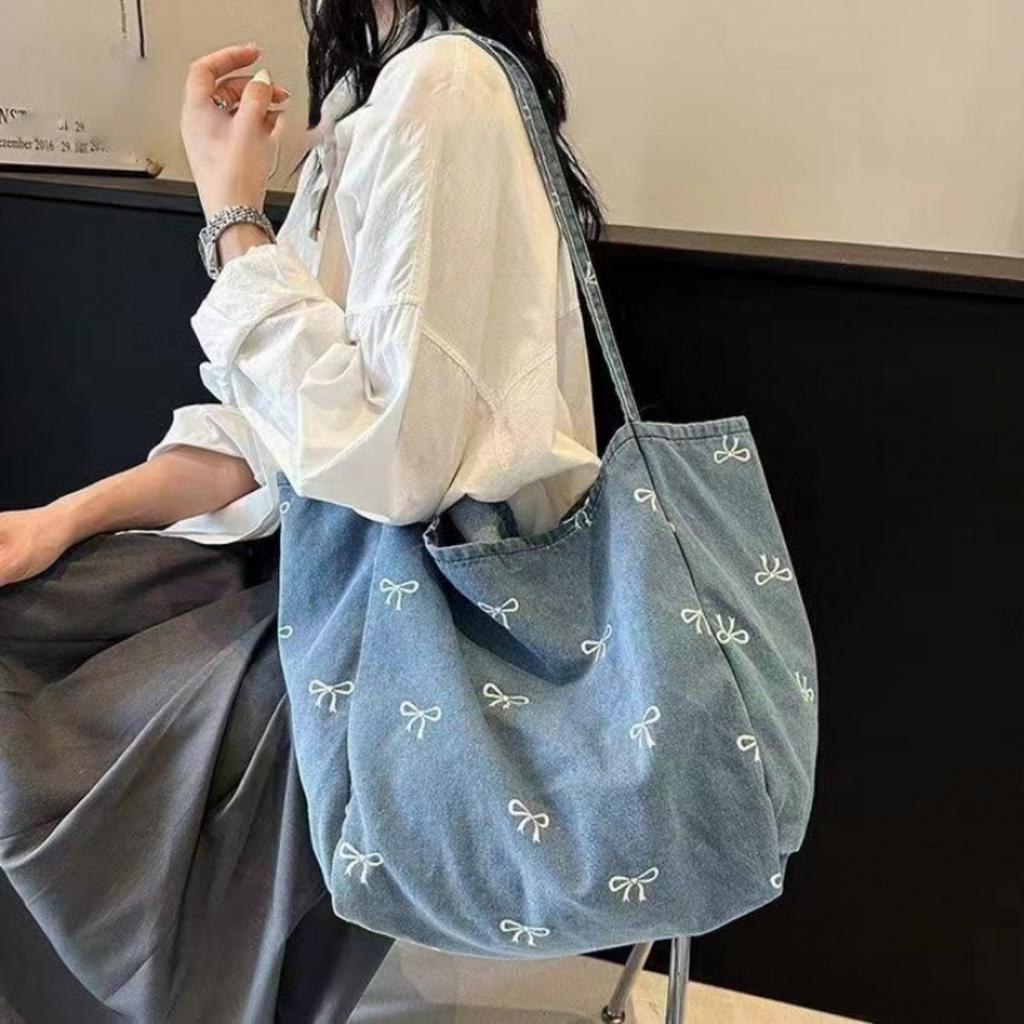 Large Capacity Blue Bow Design Handbag, Suitable for Daily Commuting, Travel, and Shopping