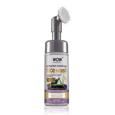 Charcoal Foaming Face Wash with Built-in Brush 150 Ml Pack for Deep Cleansing All Skin Types