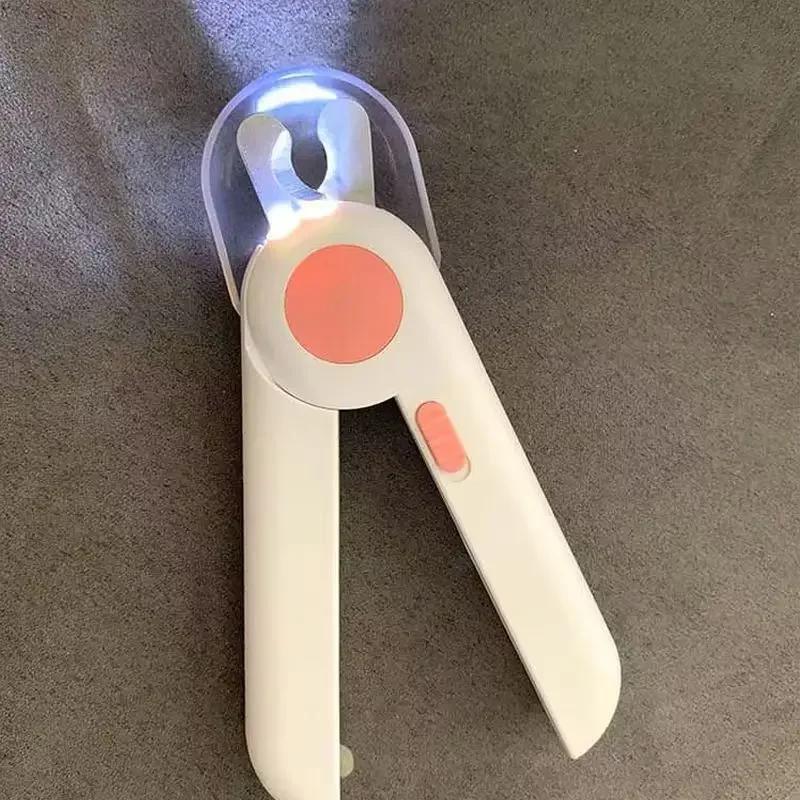 Tiernagelschere mit Sicherheitsbügel zur Verhinderung übermäßigen Nägelschneidens LED-Licht für Hunde und Katzen entwickelt   Tierpflege