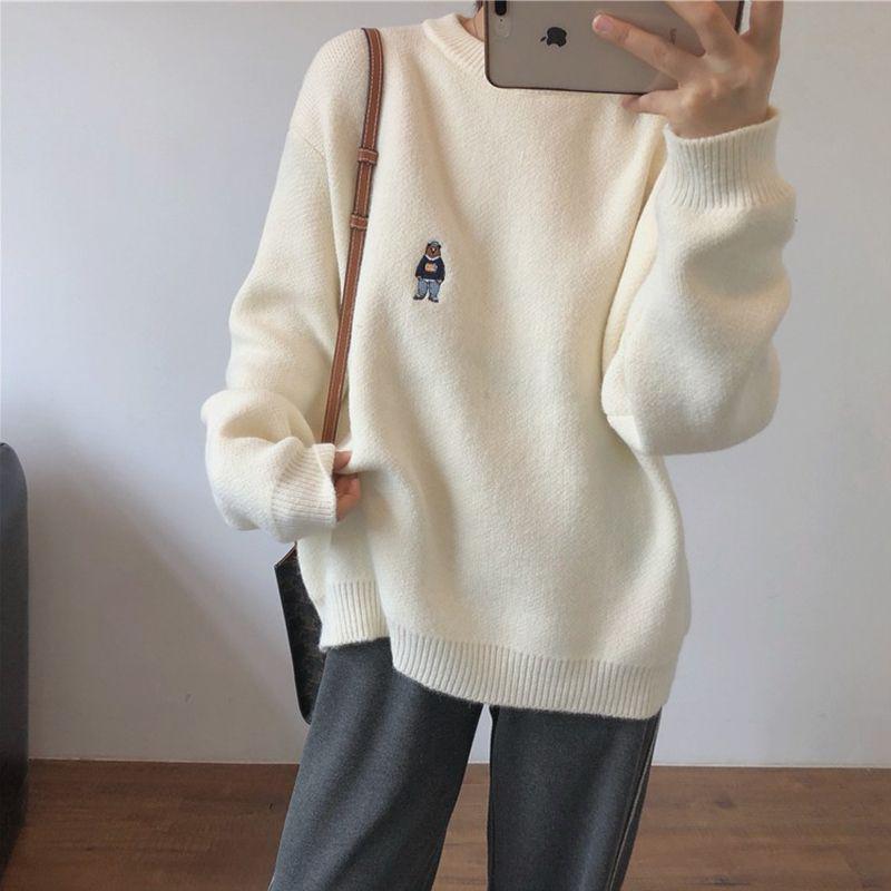 Women's Sweet Bear Embroidery Sweater, Age-Reducing, Round Neck, Soft & Loose Knit, Autumn/Winter Korean Style Top