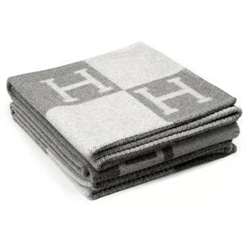 Luxurious Wool Cashmere Blanket Thick Warm Geometric Pattern Office Throw