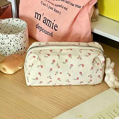 Estuche para lápices con estampado floral de dibujos animados para mujer, bolsa de papelería de gran capacidad, estuche para lápices, organizador de papelería multifuncional.