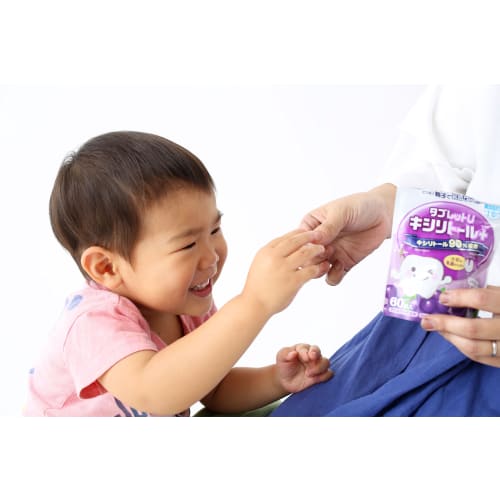 Pigeon Baby Teeth Care for Parents and Children Tablet U Xylitol + Fluoride [does Not Obstruct the Trachea] Childrens Oral Care Freshly Picked Apple