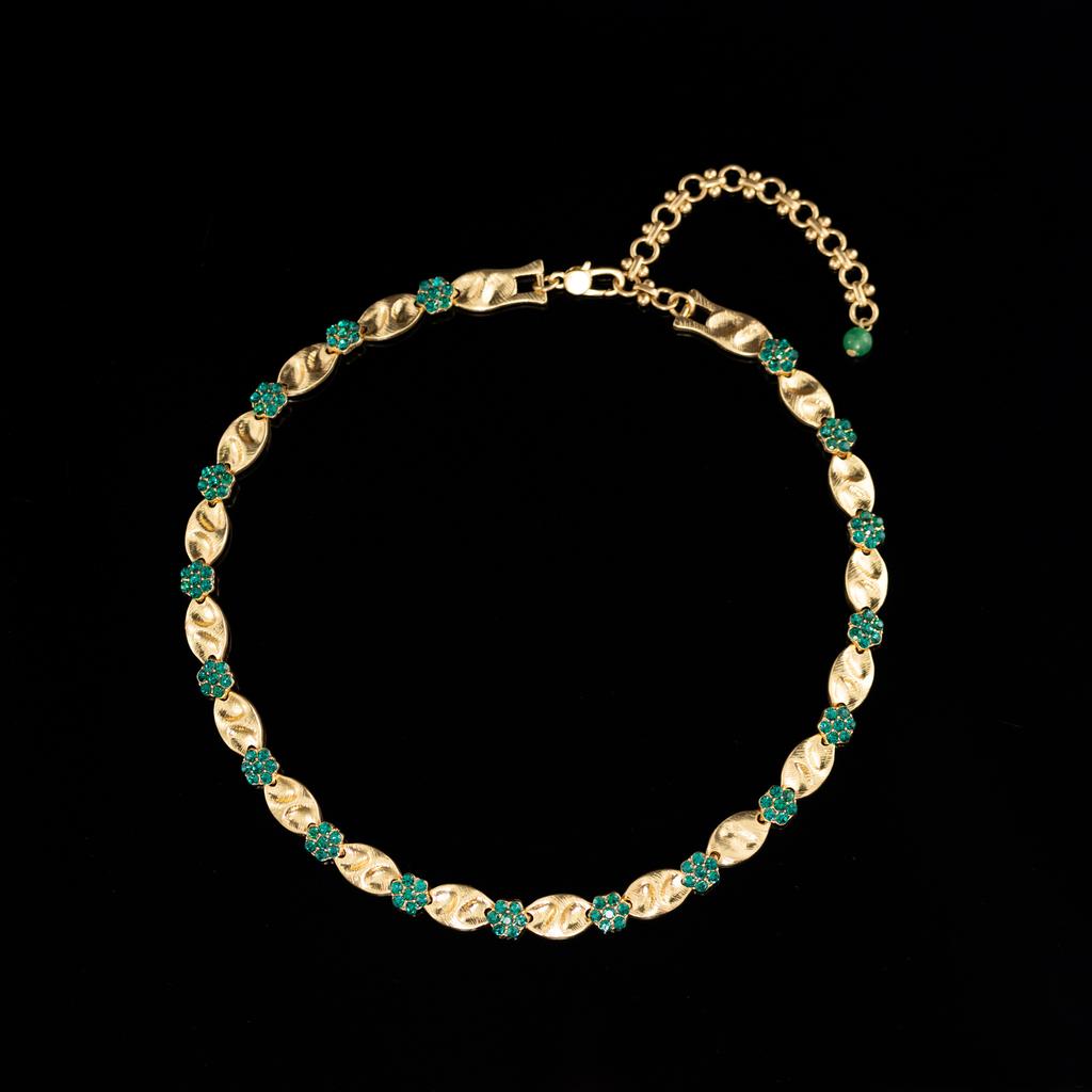 Direktlieferung Mittelalterlicher Vintage Schmuck Nischen Design Französische Retro Schlüsselbein Kette Halskette Halskette Neu