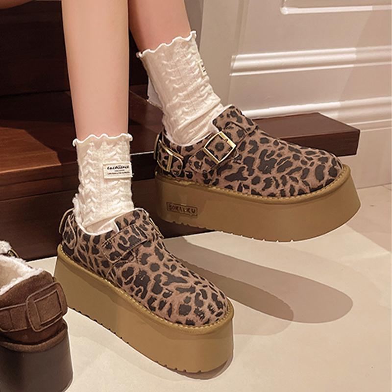 Platform Women Snow Boots Suede Flats Shoes Woman 2025 Trend Fashion Winter New Warm Cozy Dress Buckle Short Plush Boots Mujer