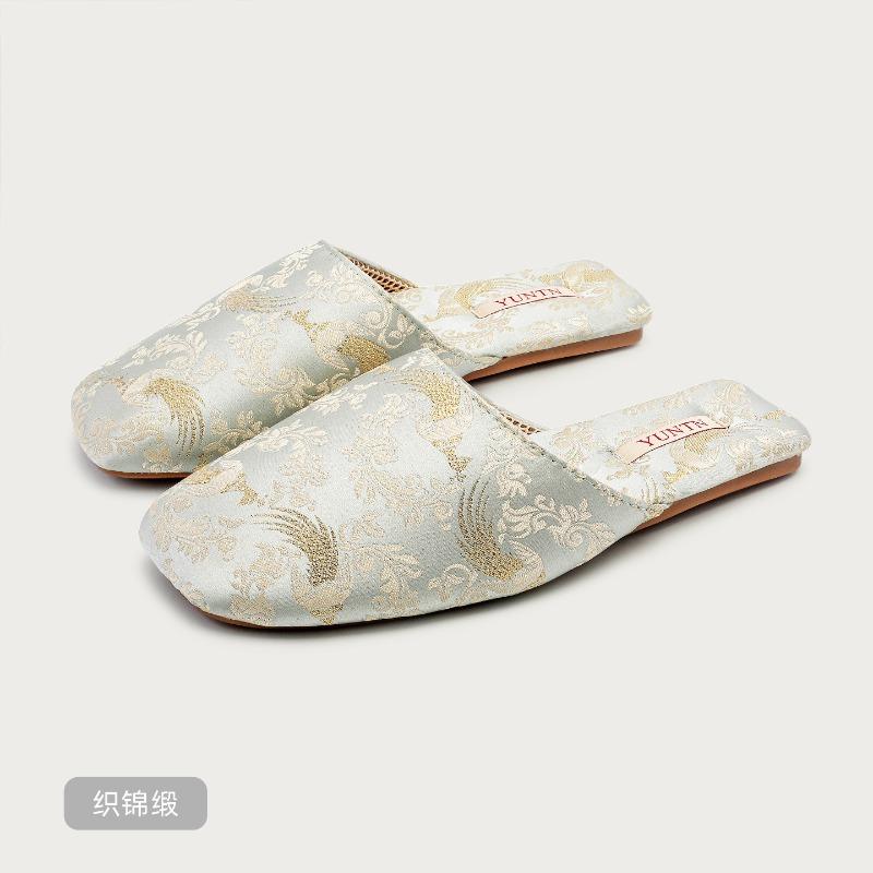 Fashion Elegant Peacock Pattern Embroider Slippers Women Luxury Brand Designer Shoes Comfortable Soft Non-slip Lightweight Home Slippers