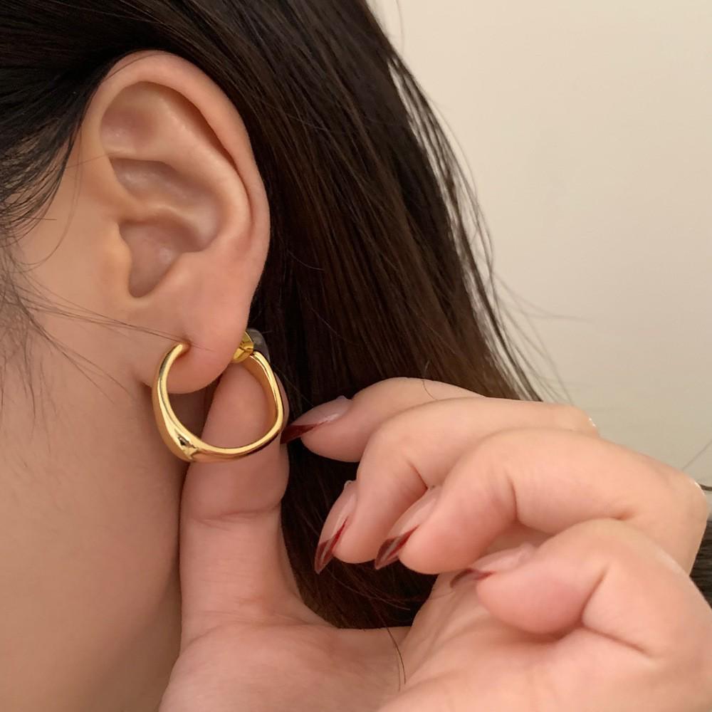Korean Style Geometric Circle Earrings: Elegant, Versatile Ear Jewelry for Women and Students