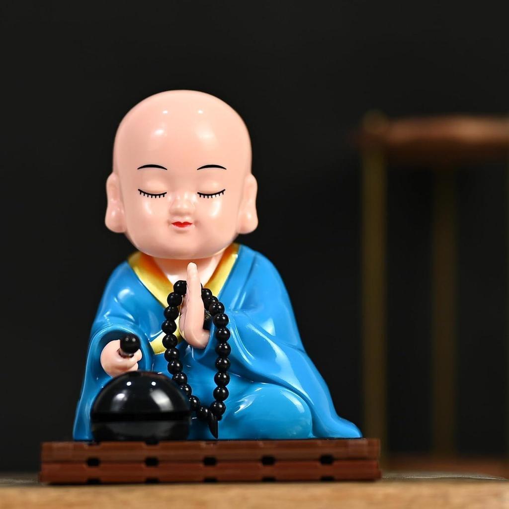 Praying Monk Figurine – Moving Head Buddha Statue for Car Dashboard, Home & Office – Feng Shui Ornament for Peace, Meditation & Positivity