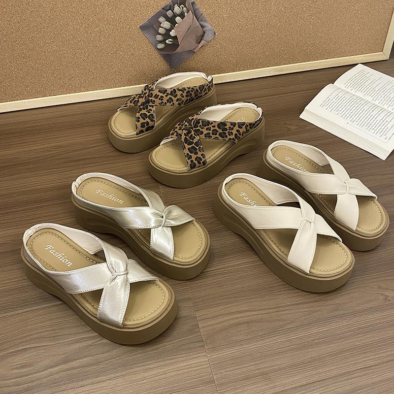 Leopard Print Platform Sandals Women's 2025 New Summer Fashion Casual Versatile Non-slip Hollowed-out Roman Shoes with Skirts