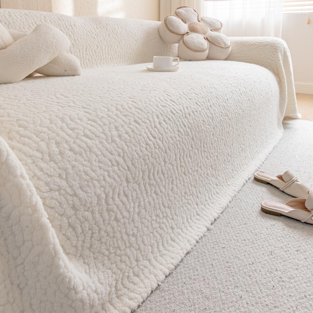 Soft Creamy Sofa Cover Heavy Furry Leisure Blanket  New Arrival for Living Room Couch Cover Sofa Towel