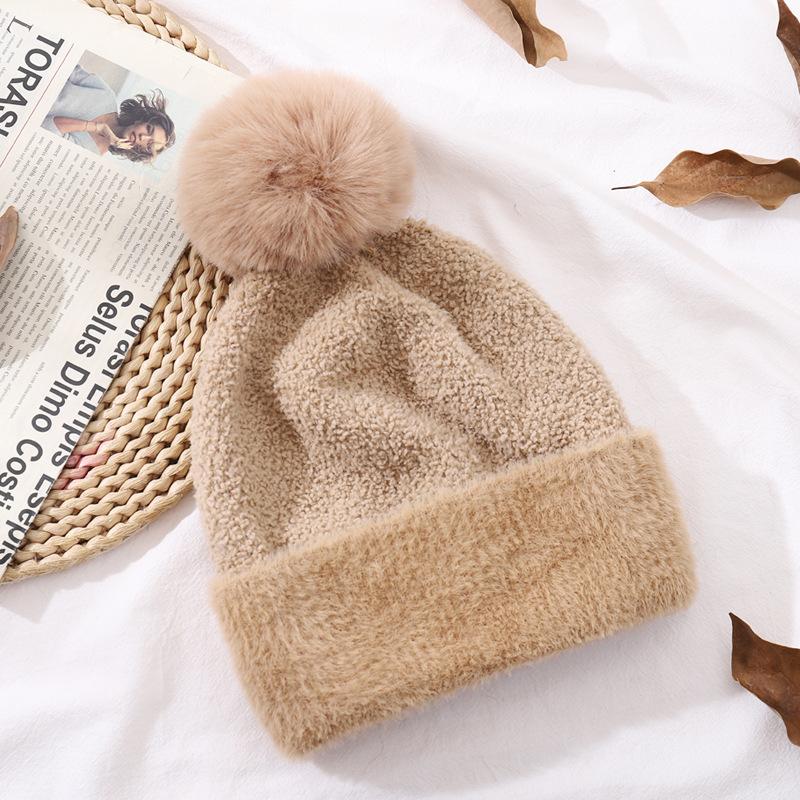 Cappello invernale da donna caldo e spesso in maglia con imitazione di pelo di coniglio
