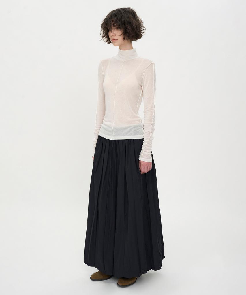 INSILENCE WOMEN Line Point Turtleneck Ivory