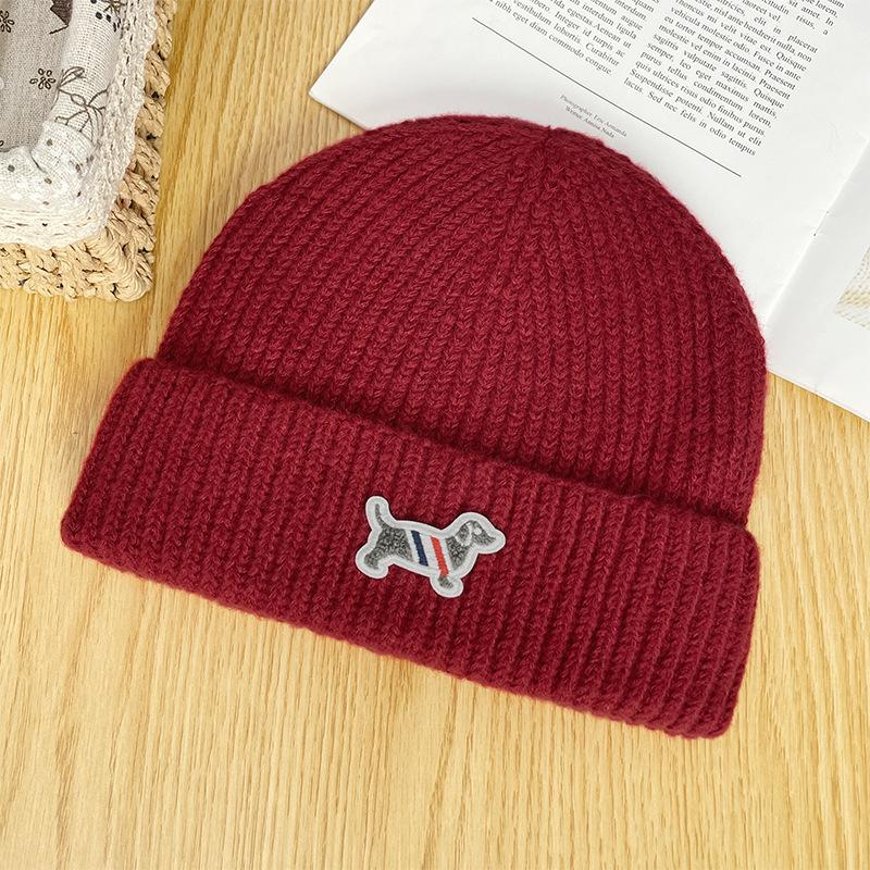 New Simple Letter Woolen Hat for Women in Autumn and Winter Warm Knitted Hat Outdoor Versatile Ear Protection Face Small Cold Hat for Men