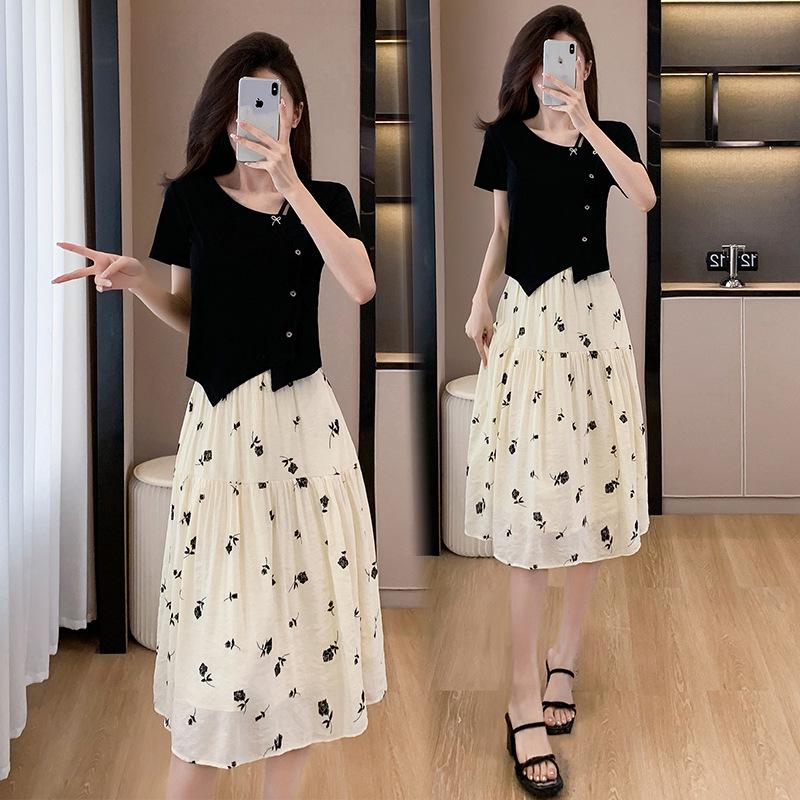 

2026 Plus Size Short Sleeve Cotton Top & Printed Skirt Set - Korean Style, Elegant & Slimming Two-Piece Outfit 3XL