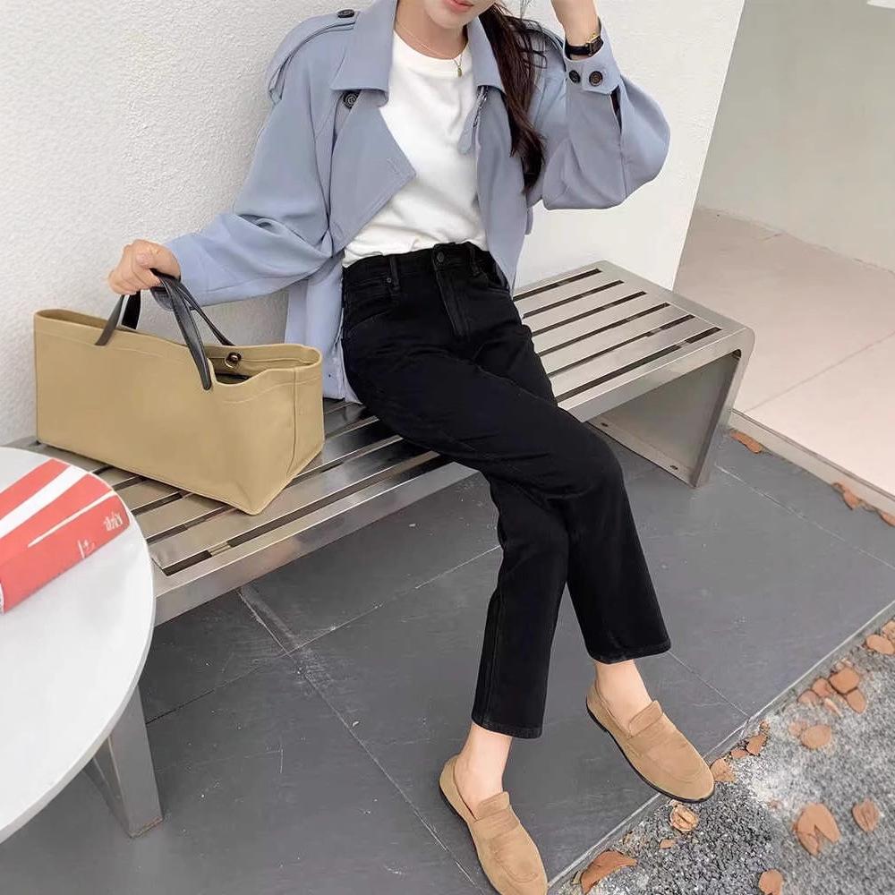 

High-Waist Black Jeans for Plus-Size Women – Slimming, Pear-Shaped Fit 2 Extra Large