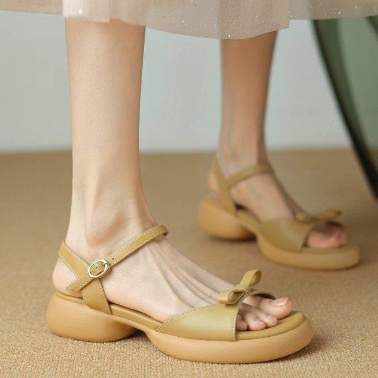 

French sandals outer wear women s 2025 summer models new fashionable versatile thick soles one-word belt Roman shoes women 40
