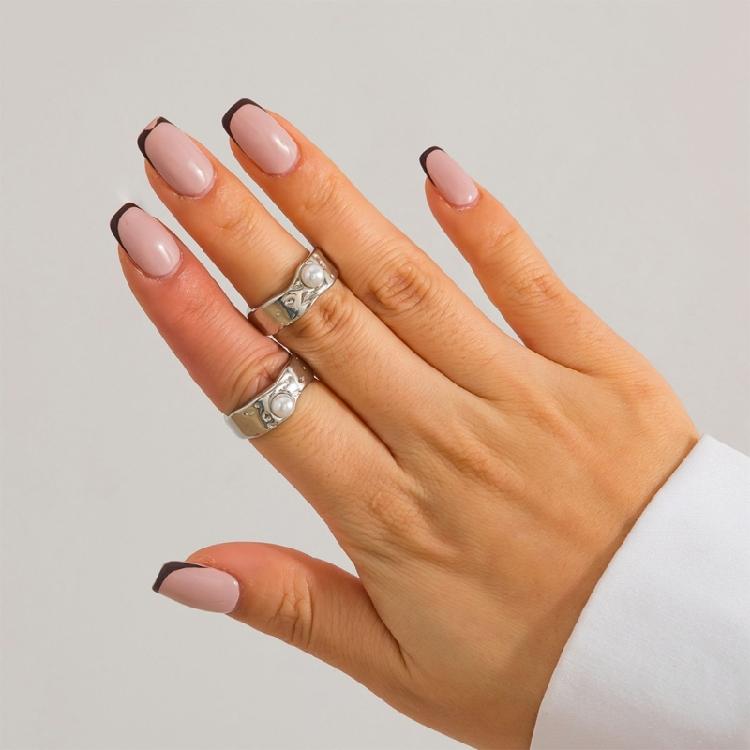 Fashionable Adjustable Flower Rings Set With Stylish Pearls Highlight Accessory for Women’s Everyday And Party Looks