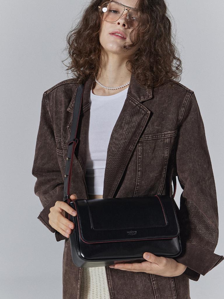 Maison Creme Red Crust Baguette Bag_Black
