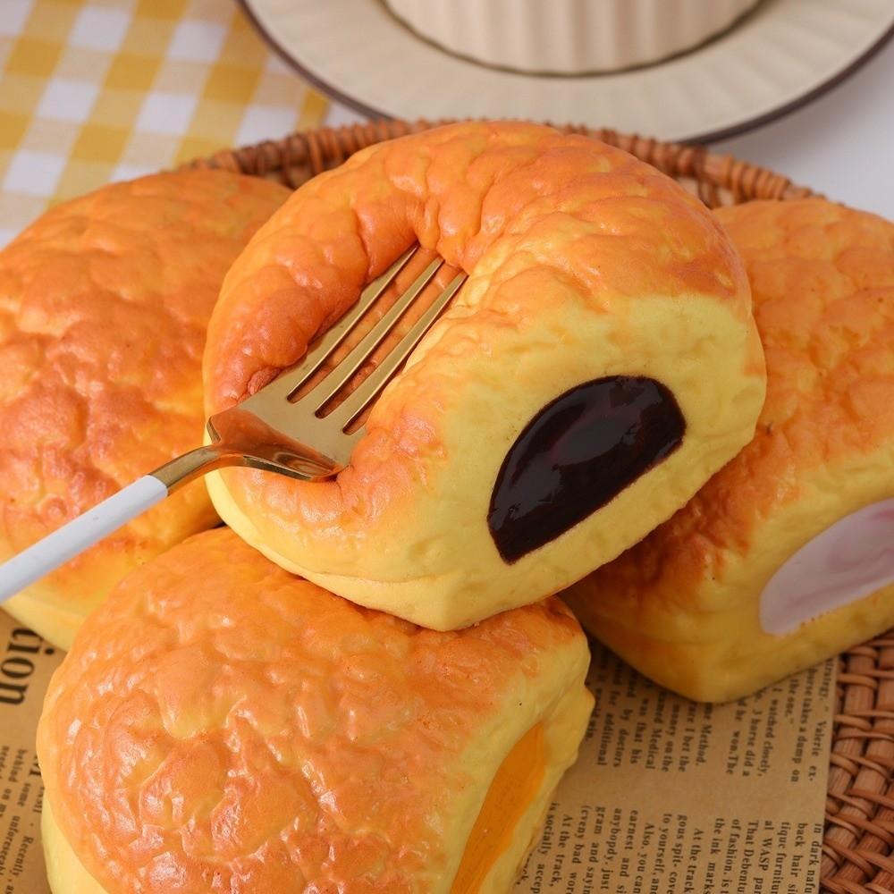 Simulation Bread Slow Rebound Bread Stress Relief Sandwich Puffs Bread Soft Simulation Puffs