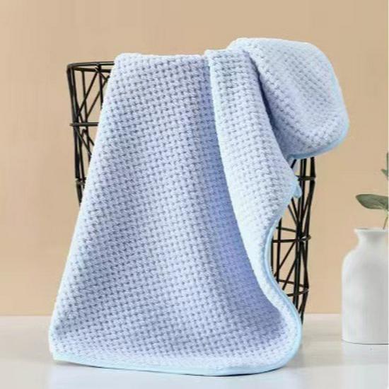 Soft Coral Fleece Towel Set: Absorbent Pineapple Grid Design for Kids, Face, and Bath.