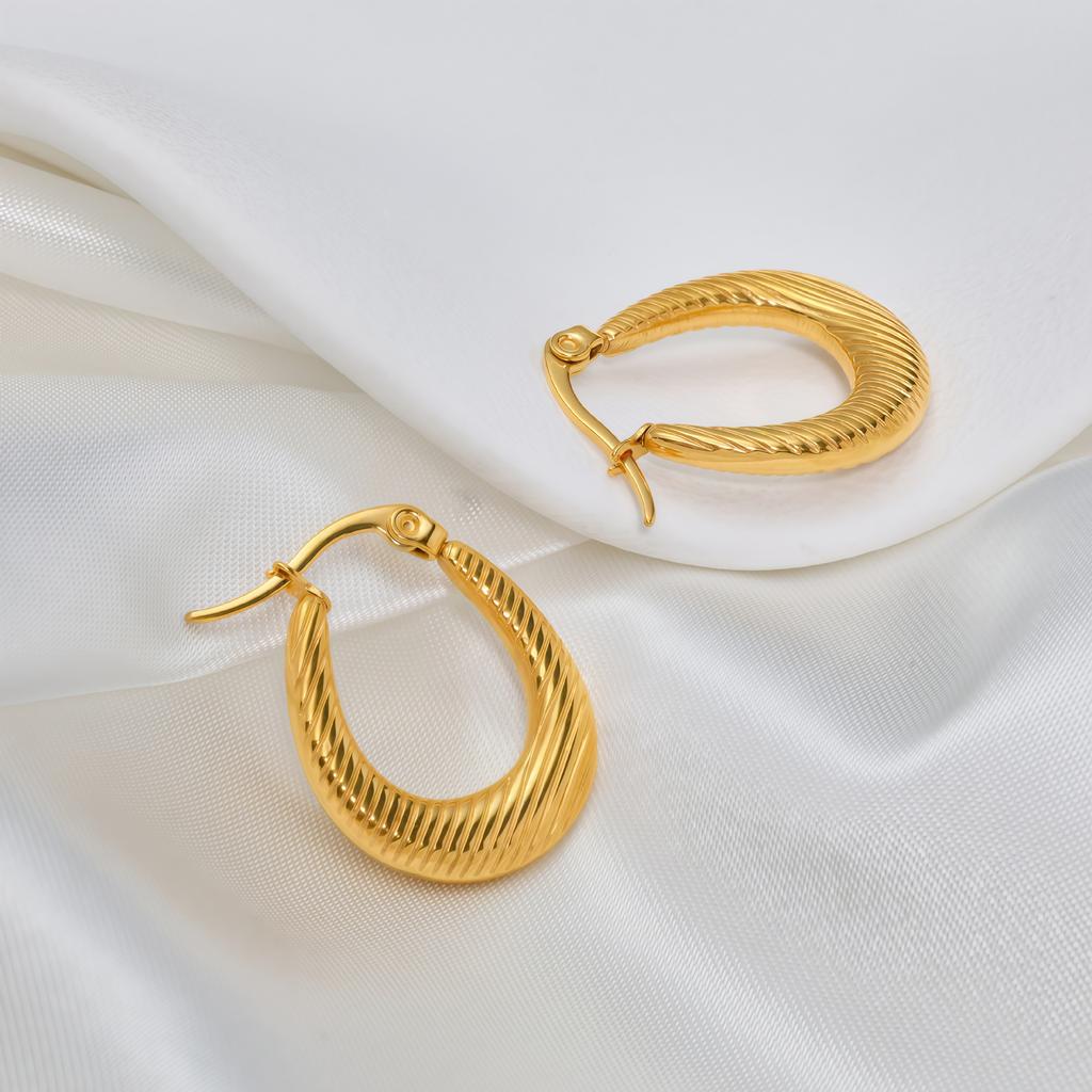 Geometric U-striped titanium steel earrings, girls' temperament is simple, frigid, wind ear jewelry batch