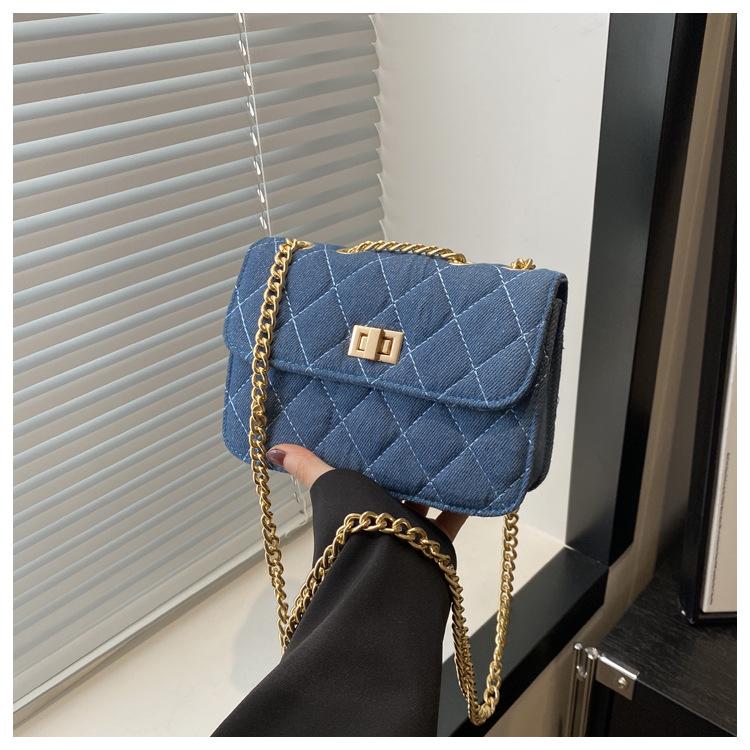 2024 Women's Versatile Denim Canvas Crossbody Bag with Diamond Chain