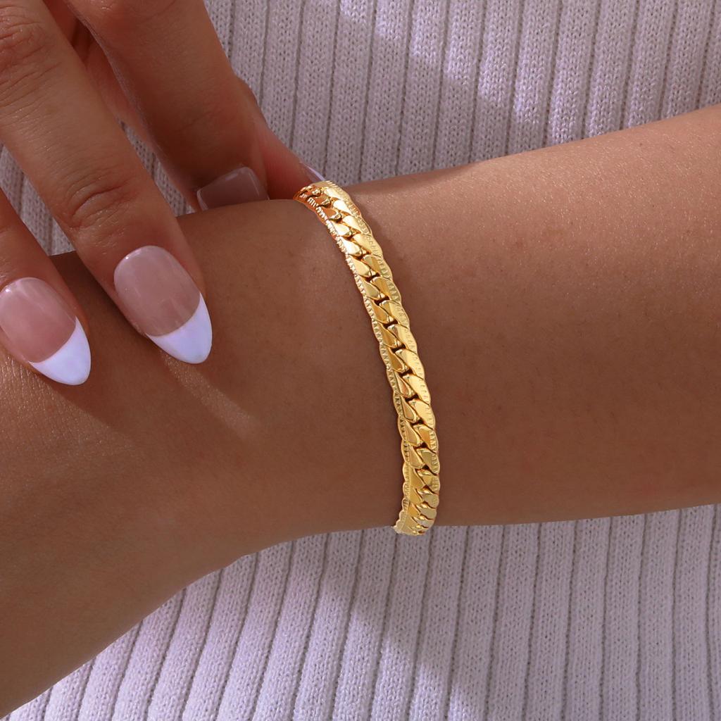 Personality Curb Cuban Link Bracelets for Women, Gold Color NK Chain Bracelet,Stainless Steel Gold Color Fashion Jewelry Gift