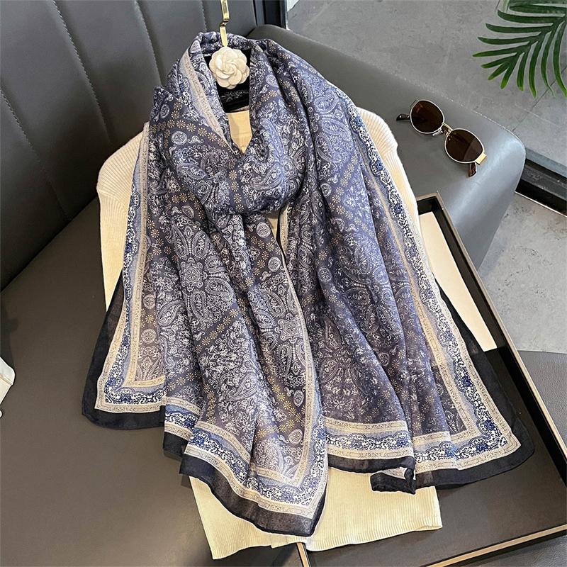 New Spring Women Cotton Scarf Beach Hijab Shawls and Wraps  Luxury Brand Flower Female Foulard Echarpe Designer Bandana