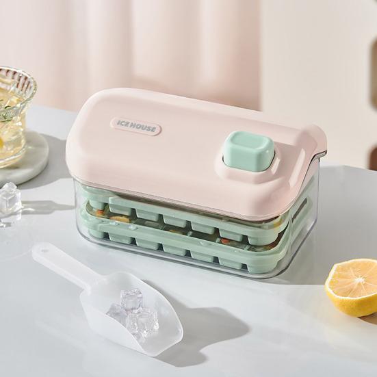Double-Layer Ice Cube Tray with Lid One-Touch Release Silicone Ice Mold for Cocktails BPA-Free Plastic Freezer Box with Scoop