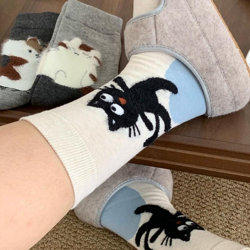 1 Pair Women's Socks Autumn Winter Letter Print Breathable Cat Ankle Socks High Quality Mid-Calf Socks Cute Cat Polyester Blend