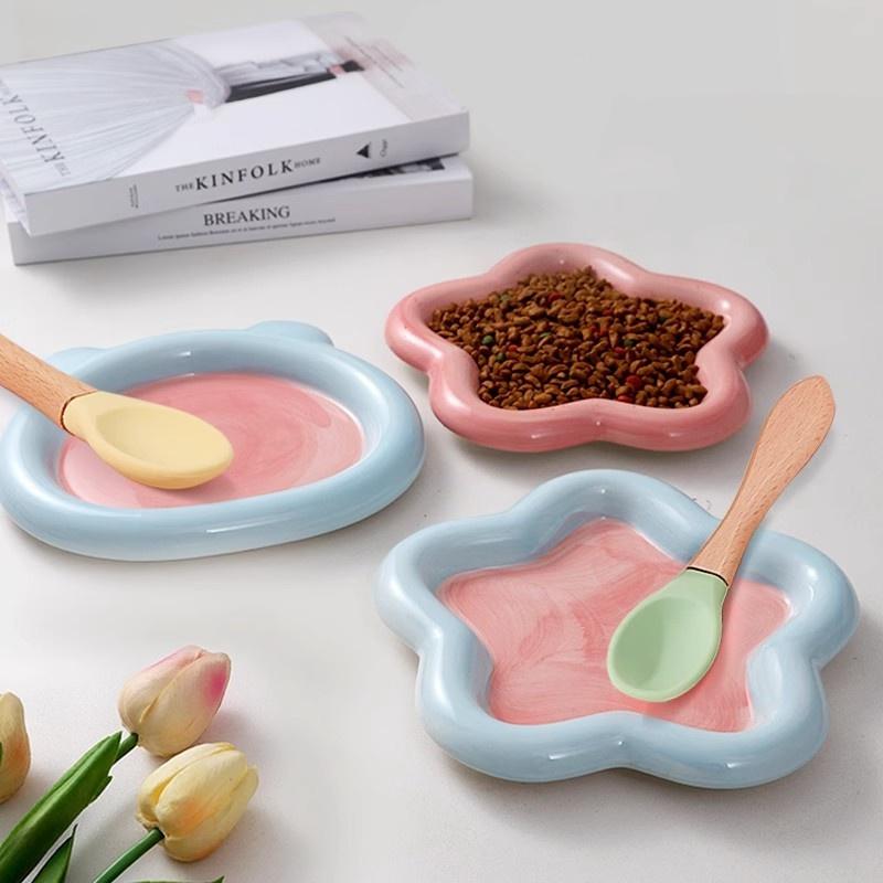 Food Grade Silicone Pet Spoon with Anti-Slip Wooden Handle for Cat Canned/Wet Food Feeder Easy To Clean Safe for Kittens Small P