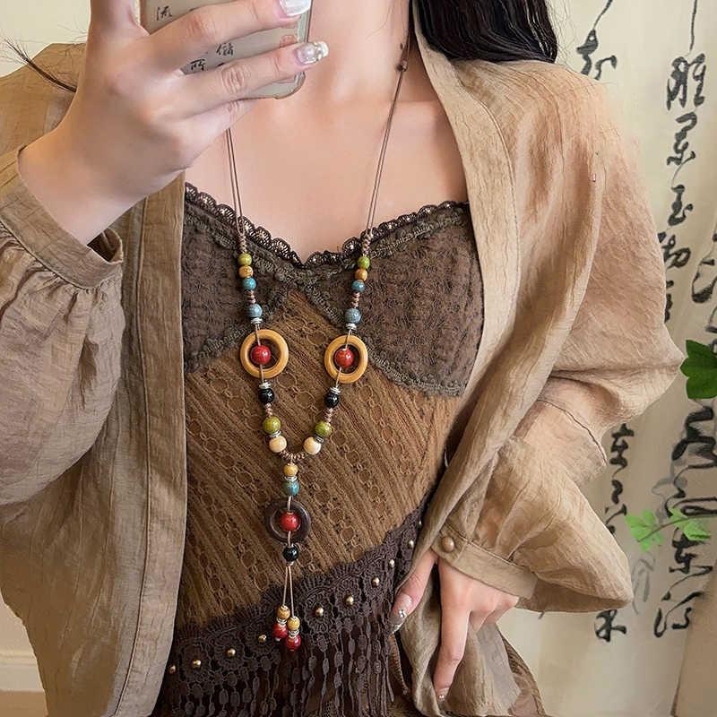 Barevný keramický náhrdelník Boho styl Ručně vyrobený Nastavitelný náhrdelník Jednoduchý tkaný provázkový keramický náhrdelník