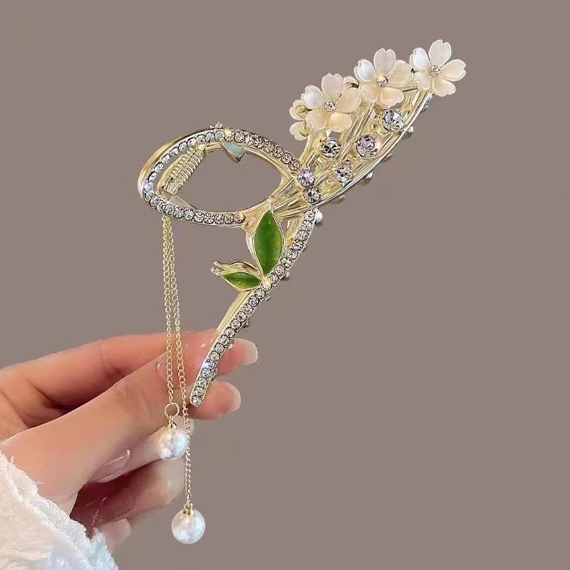 Pearl Flower Tassel Hair Claw Clip Ponytail Hair Clip Shark Clip Korean Exquisite Women Hair Accessories Fashion Headdress